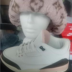 Neapolitan Jordan 3s woman’s size 7
